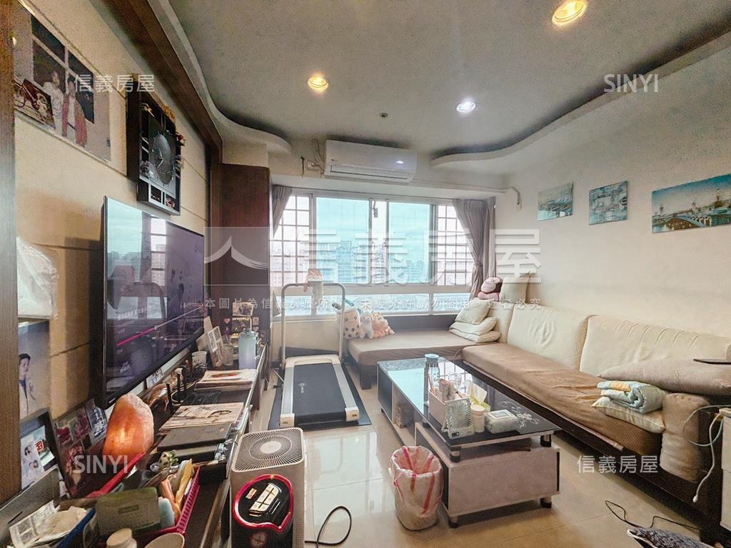 店長推薦！百老匯３房車位房屋室內格局與周邊環境