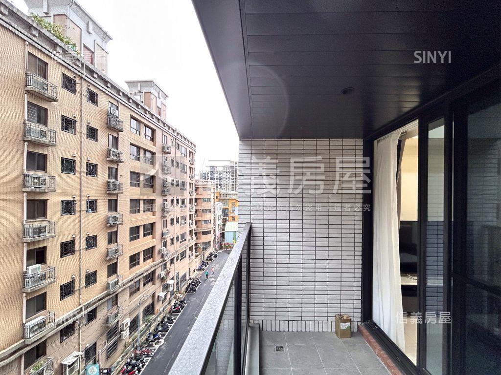 公園旁全新交屋百洲賞三房房屋室內格局與周邊環境