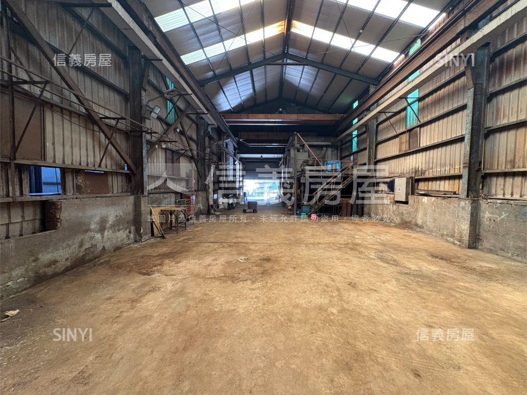 近Ａ１０高約９米乙工廠房房屋室內格局與周邊環境
