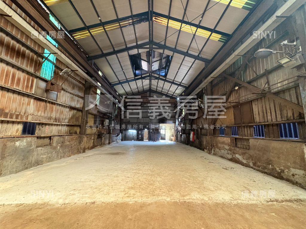 近Ａ１０高約９米乙工廠房房屋室內格局與周邊環境