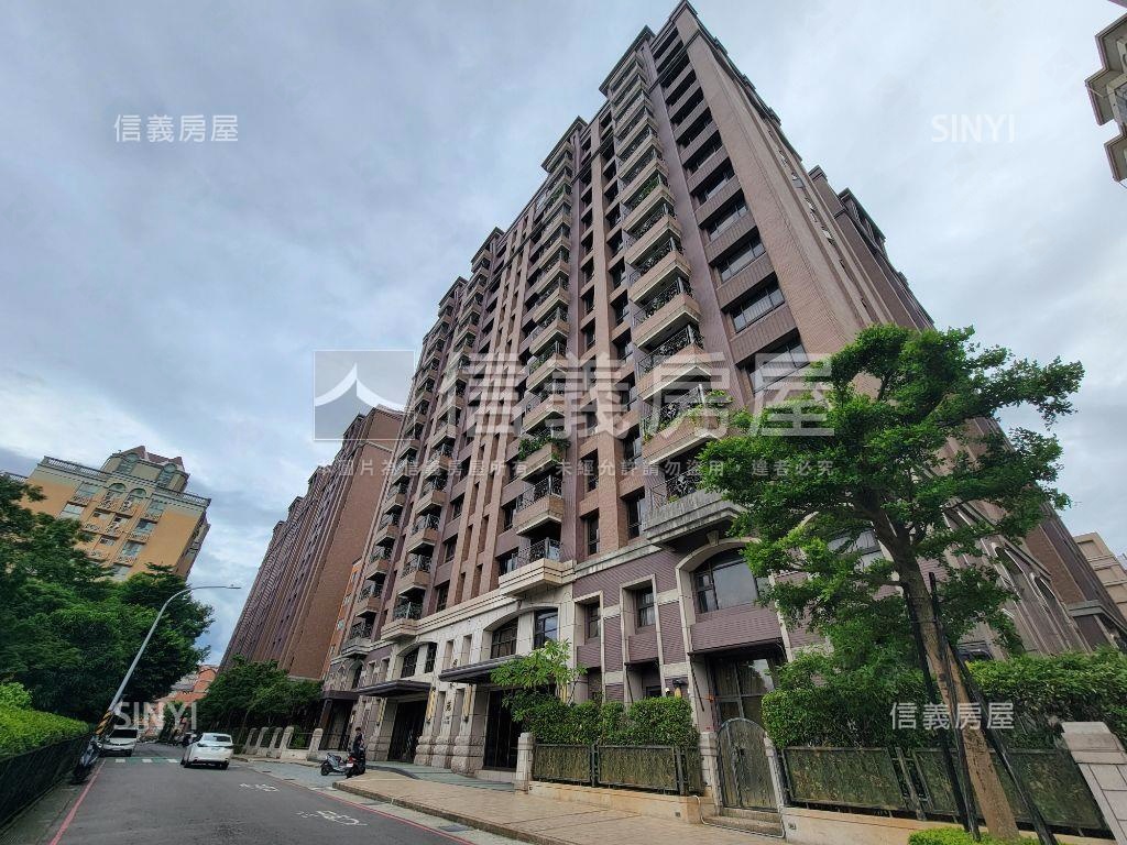 明水苑。挑高３房車位房屋室內格局與周邊環境