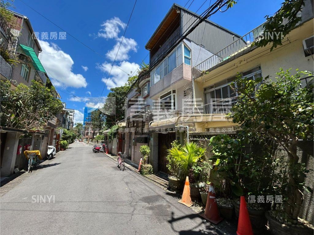 三民路稀有透天房屋室內格局與周邊環境