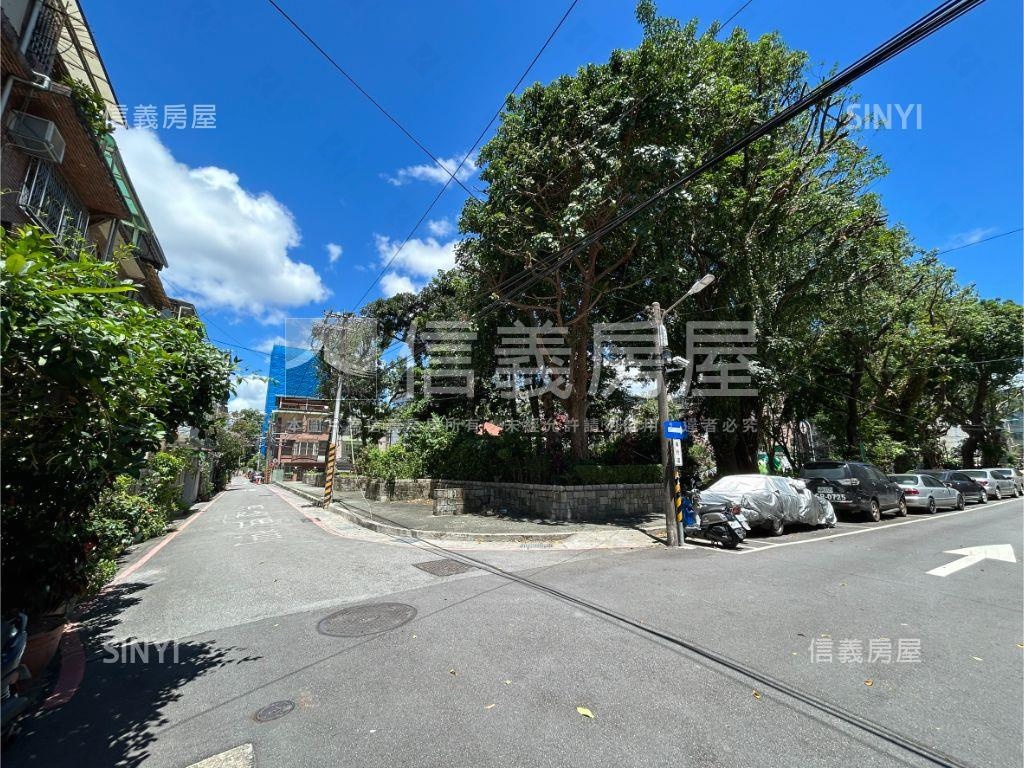三民路稀有透天房屋室內格局與周邊環境