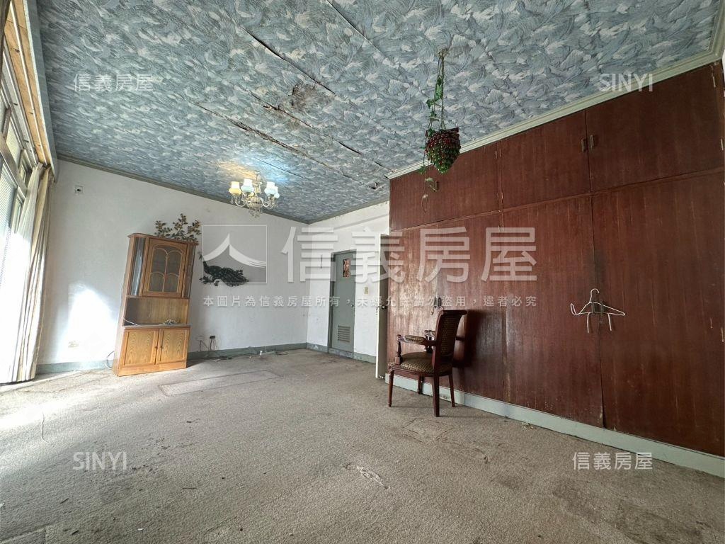 三民路稀有透天房屋室內格局與周邊環境