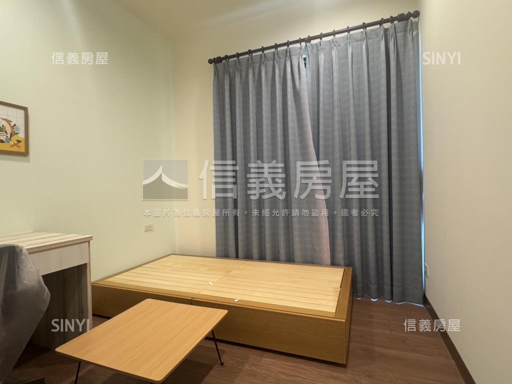 環宇市住宅綠景四房雙車位房屋室內格局與周邊環境