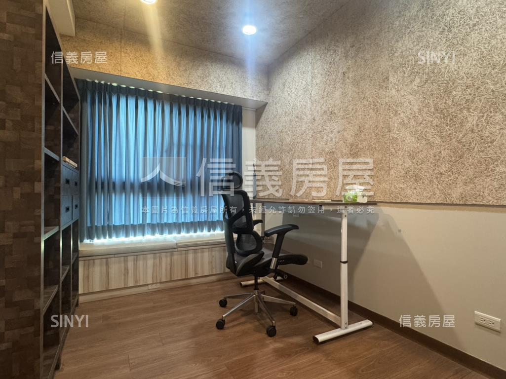 環宇市住宅綠景四房雙車位房屋室內格局與周邊環境