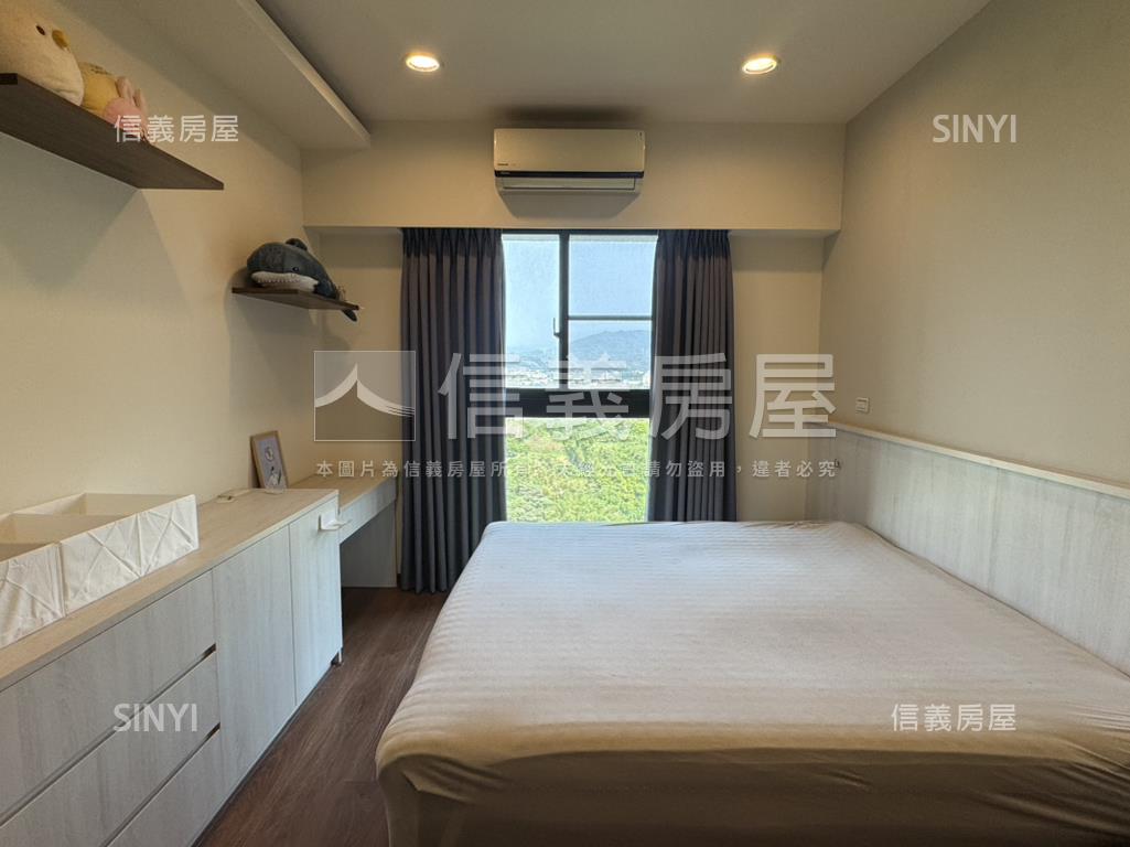 環宇市住宅綠景四房雙車位房屋室內格局與周邊環境