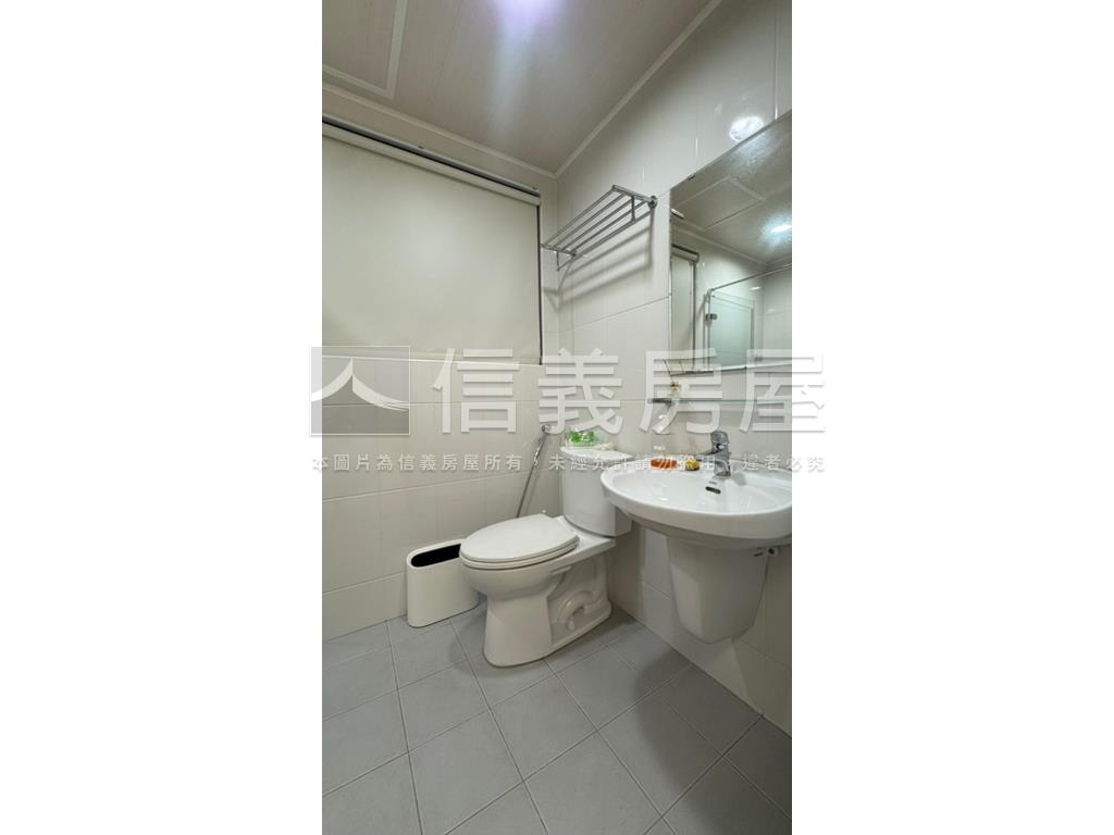 環宇市住宅綠景四房雙車位房屋室內格局與周邊環境