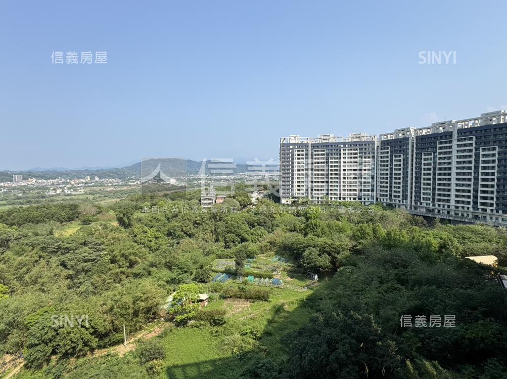 環宇市住宅綠景四房雙車位房屋室內格局與周邊環境