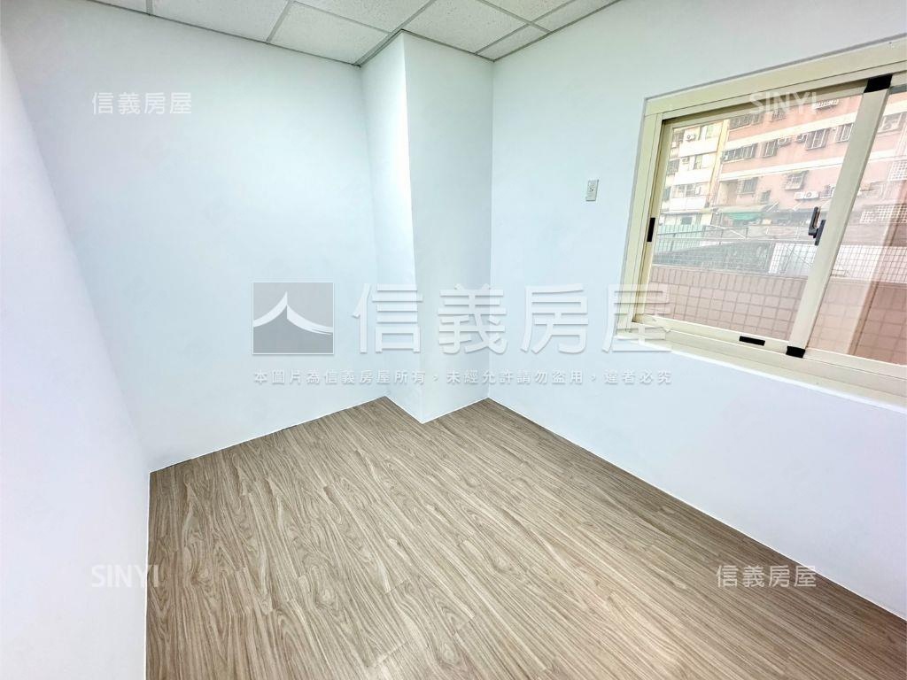 望族二期精美三房房屋室內格局與周邊環境