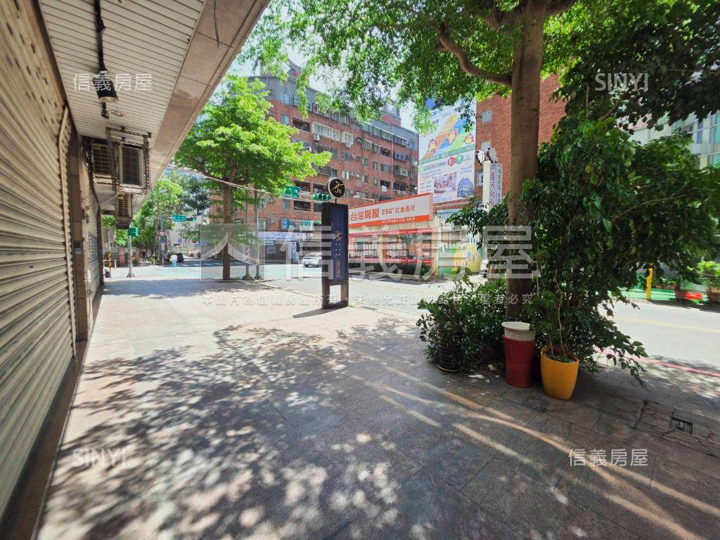 星光市穩定收租金店面房屋室內格局與周邊環境