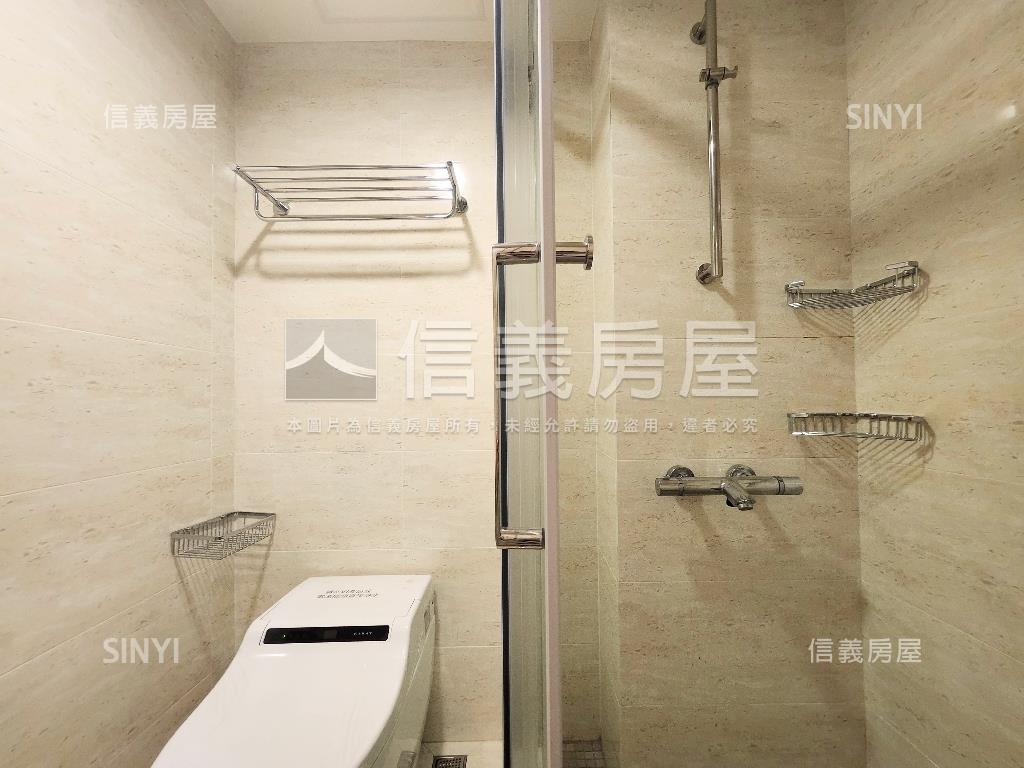 愛琴海高樓景觀兩房平車房屋室內格局與周邊環境