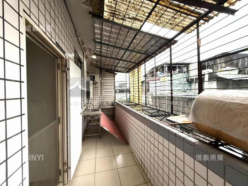 自由好學溫暖宅房屋室內格局與周邊環境