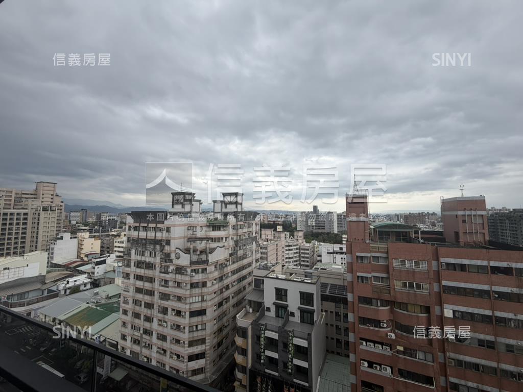 藍圖講義４房溫馨風格雙車房屋室內格局與周邊環境