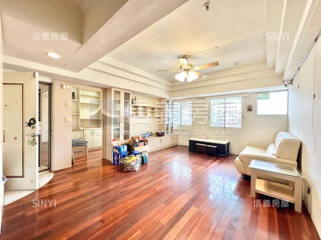 黎明春秋高樓三房房屋室內格局與周邊環境