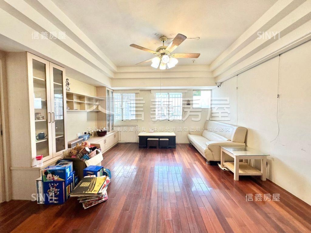 黎明春秋高樓三房房屋室內格局與周邊環境