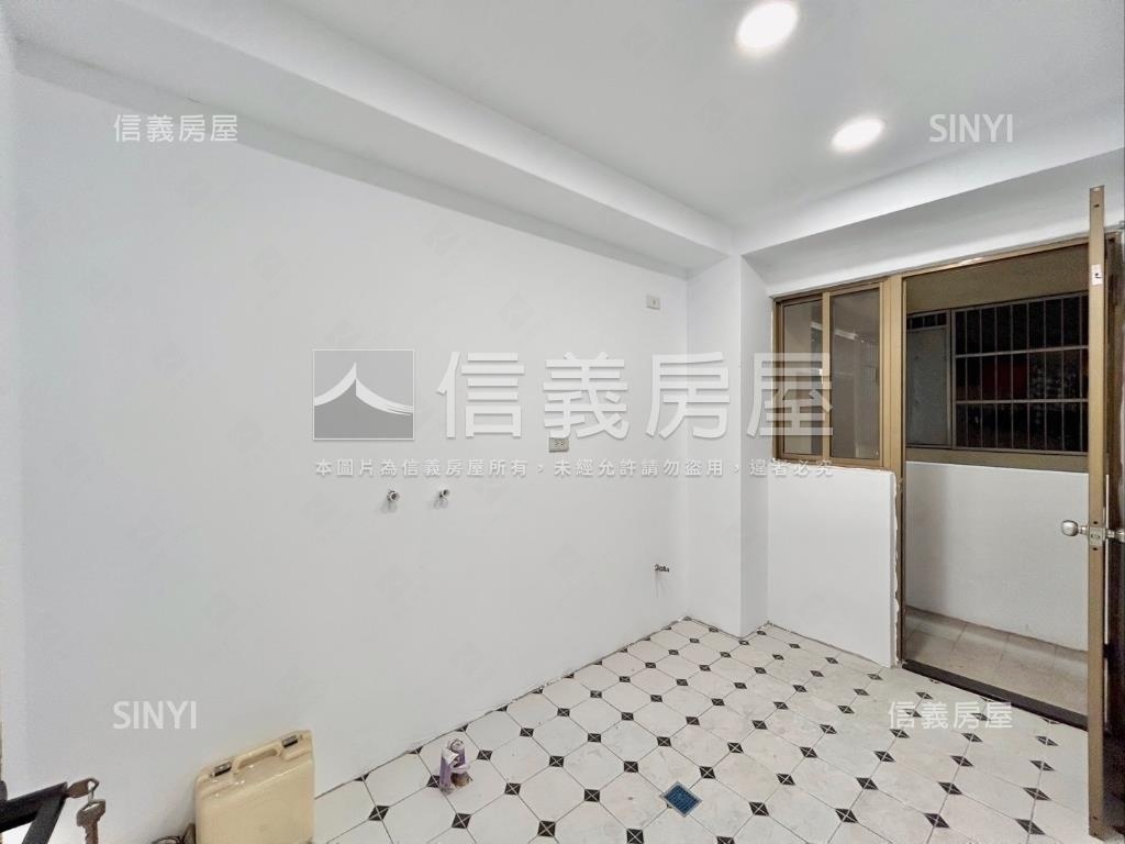 ２＋１大兩房全新裝潢美屋房屋室內格局與周邊環境