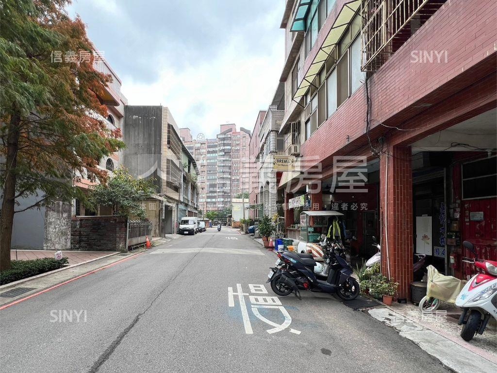 溪洲三街近戶政收租四套房房屋室內格局與周邊環境