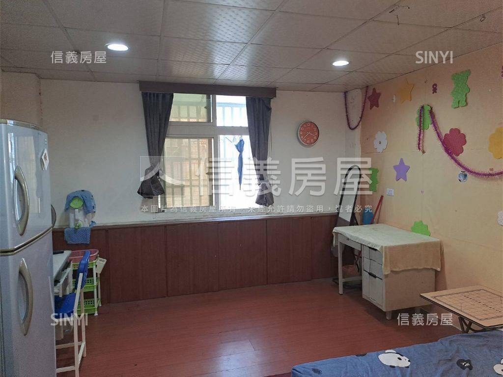 溪洲三街近戶政收租四套房房屋室內格局與周邊環境