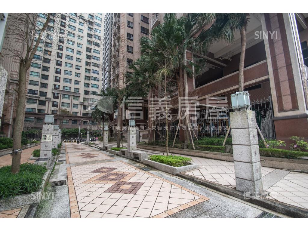 近重劃區享受假期景觀兩房房屋室內格局與周邊環境