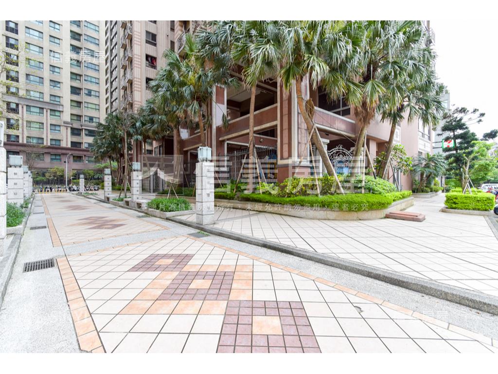 近重劃區享受假期景觀兩房房屋室內格局與周邊環境