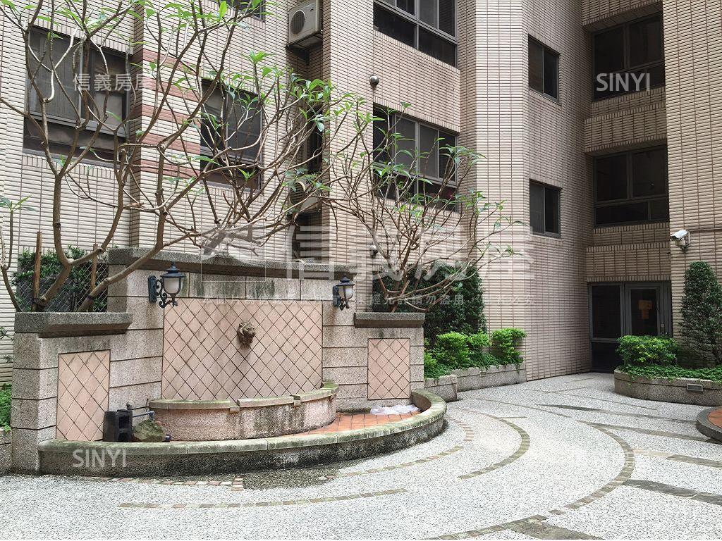 近重劃區享受假期景觀兩房房屋室內格局與周邊環境