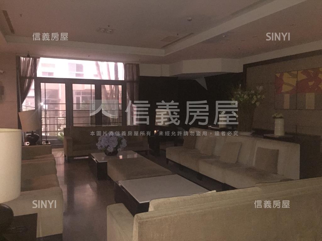 近重劃區享受假期景觀兩房房屋室內格局與周邊環境