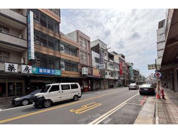 中正路上－市場旁透店