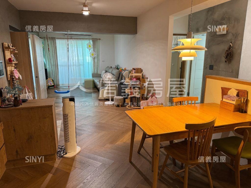 集賢家樂福採光大四房車位房屋室內格局與周邊環境