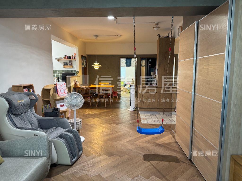 集賢家樂福採光大四房車位房屋室內格局與周邊環境