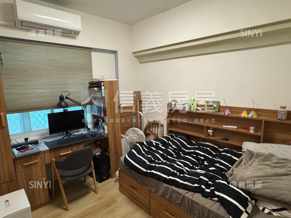 集賢家樂福採光大四房車位房屋室內格局與周邊環境