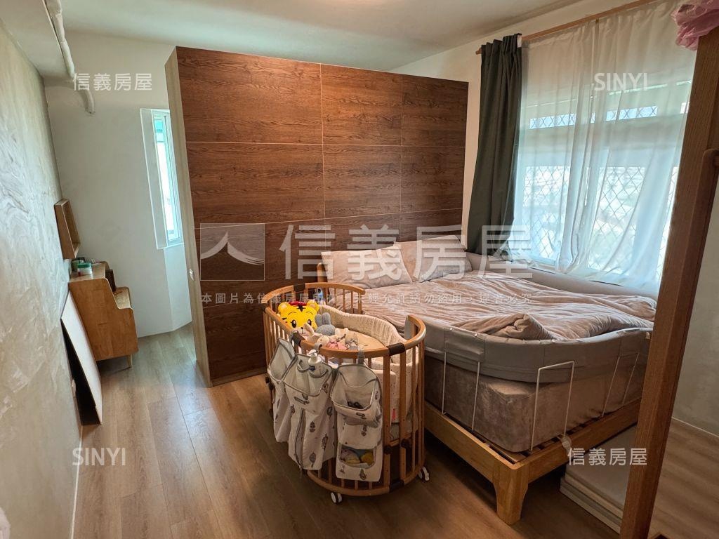 集賢家樂福採光大四房車位房屋室內格局與周邊環境