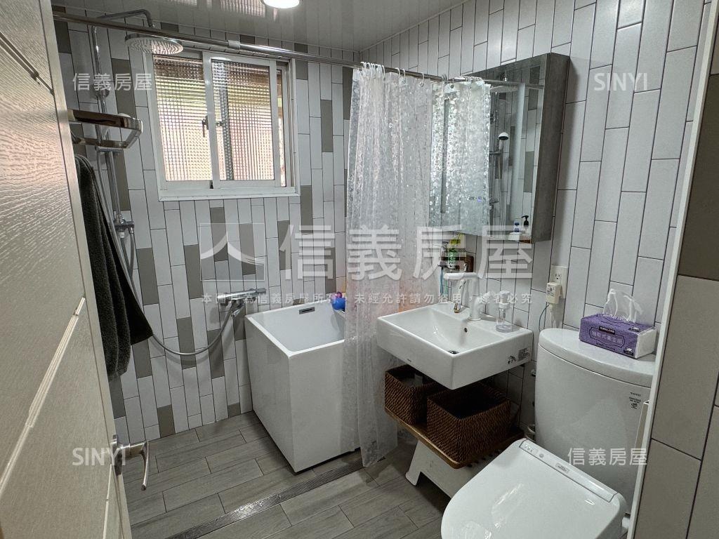 集賢家樂福採光大四房車位房屋室內格局與周邊環境