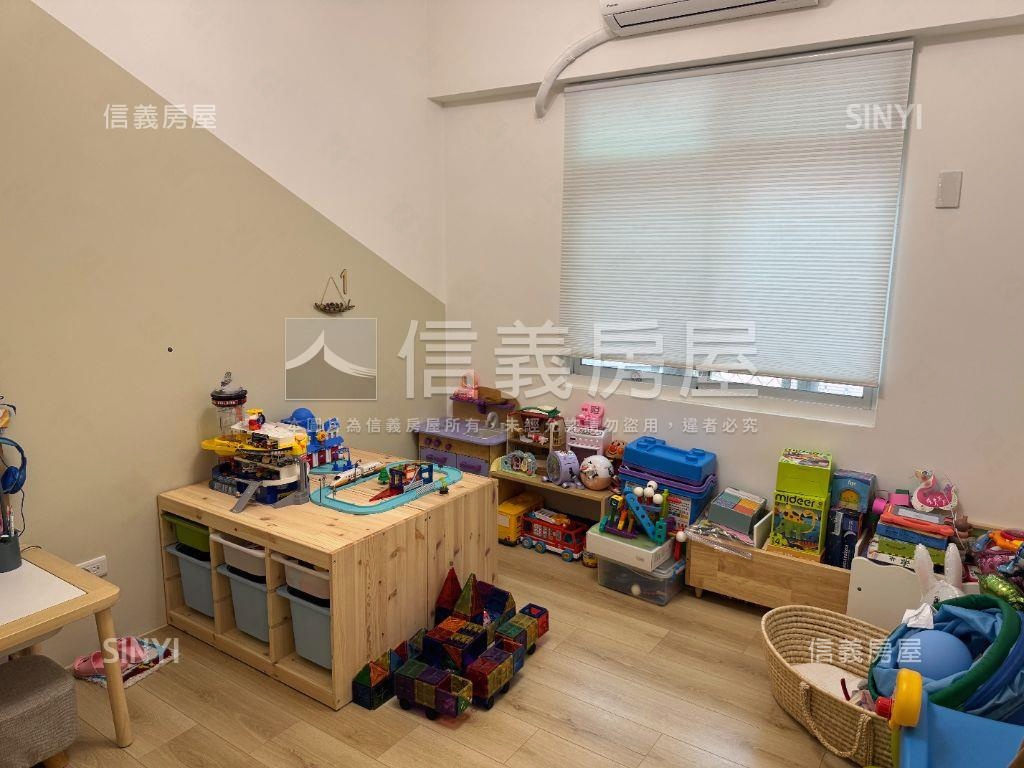 集賢家樂福採光大四房車位房屋室內格局與周邊環境