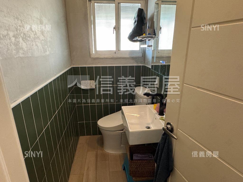 集賢家樂福採光大四房車位房屋室內格局與周邊環境