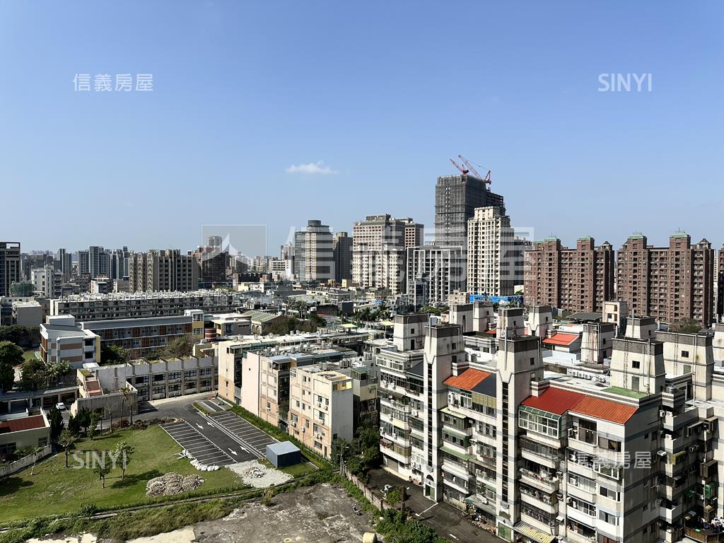 大自然美景３房雙車位房屋室內格局與周邊環境