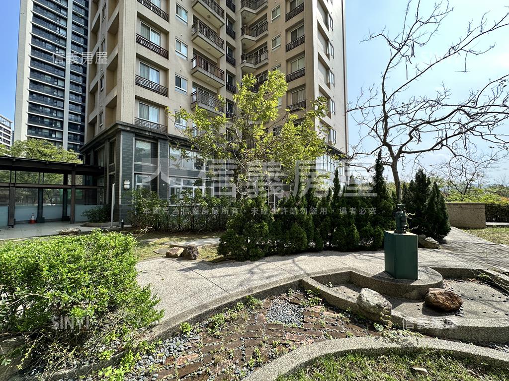 大自然美景３房雙車位房屋室內格局與周邊環境