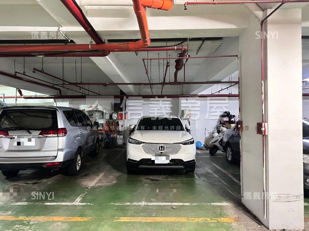 近中山國小大空間四房車位房屋室內格局與周邊環境