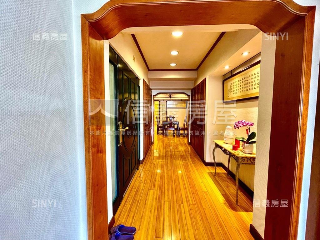 八期高樓露台戶稀有釋出房屋室內格局與周邊環境