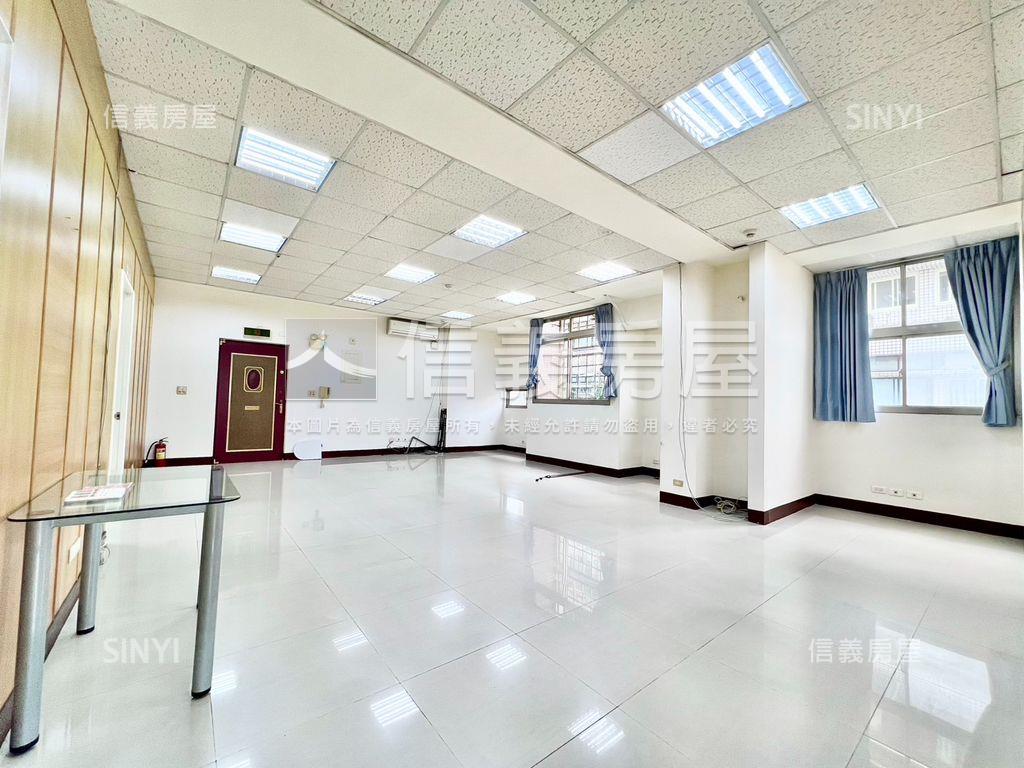 松江南京高樓邊間坡平車位房屋室內格局與周邊環境