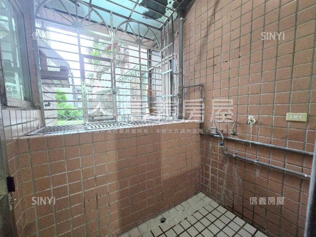 鎮板橋呼吸大空間房屋室內格局與周邊環境