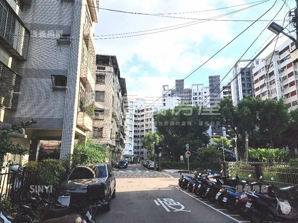 太子雅緻大美寓附車位讚房屋室內格局與周邊環境