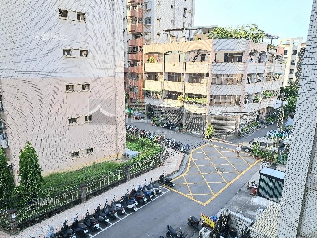 太子雅緻大美寓附車位讚房屋室內格局與周邊環境