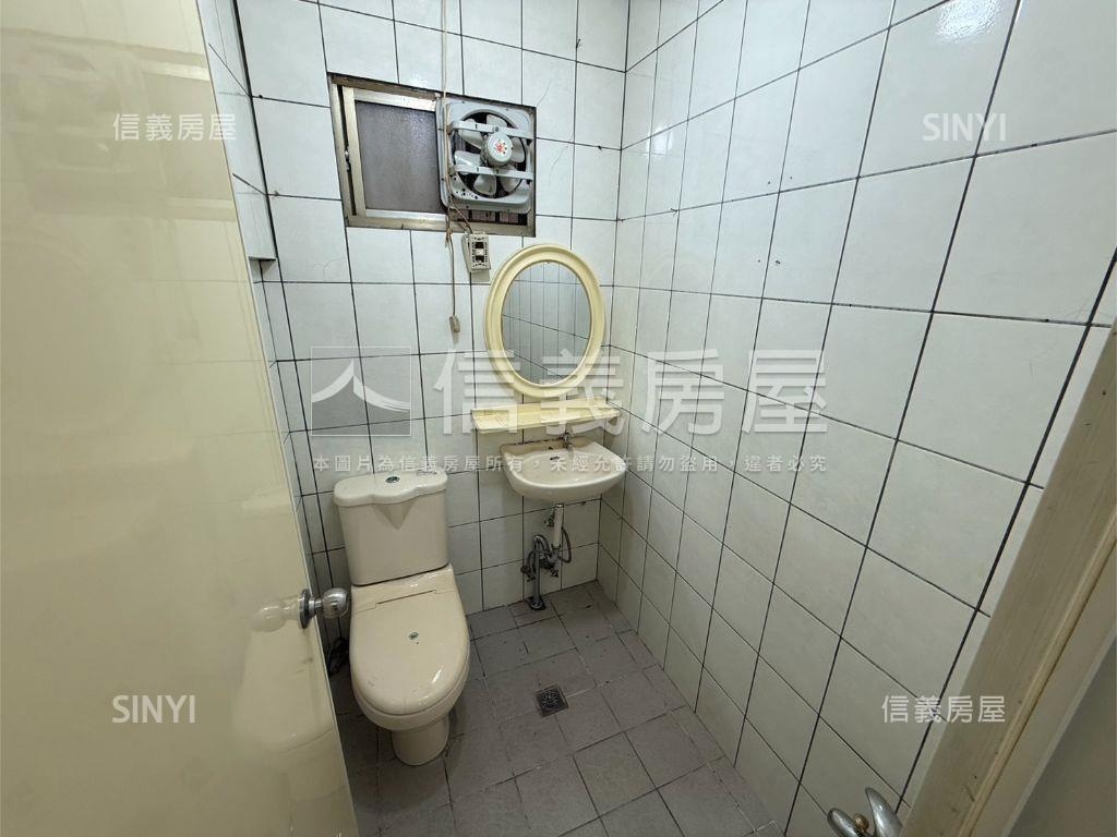 桃林步道旁金店面房屋室內格局與周邊環境