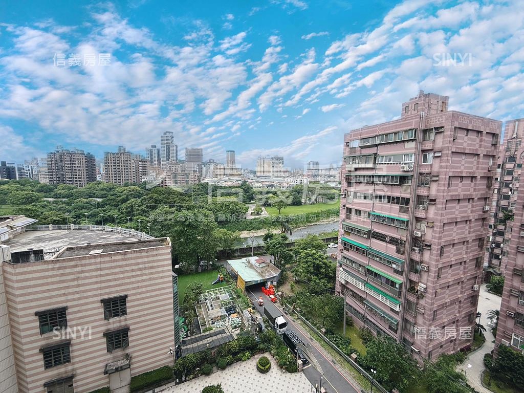 大鵬景美溪高樓河景大戶房屋室內格局與周邊環境