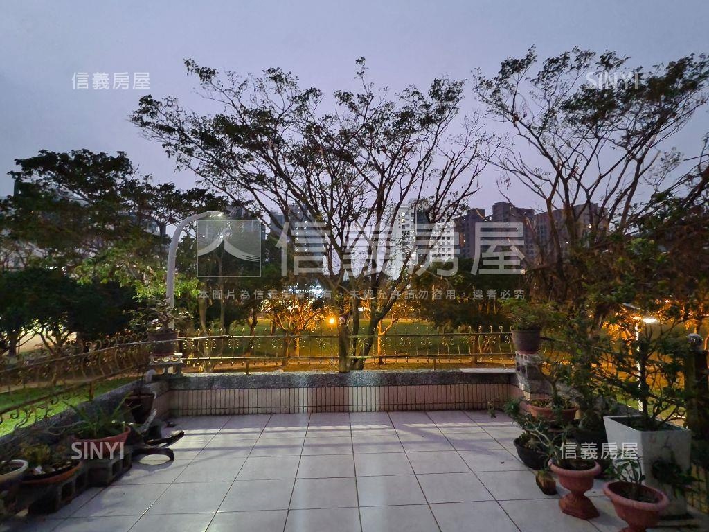 鳳山面公園美車墅房屋室內格局與周邊環境