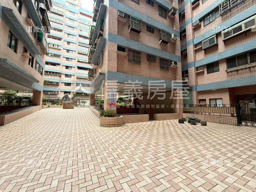 首購高樓景觀三房房屋室內格局與周邊環境