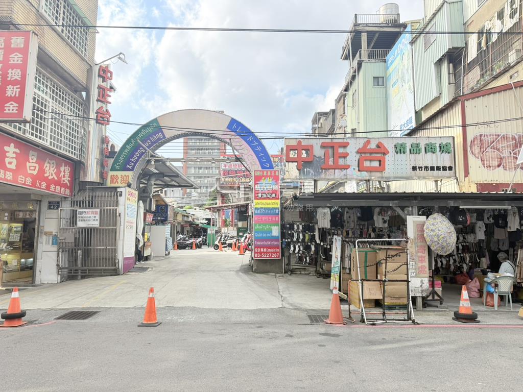 英明典藏小資宅附車位房屋室內格局與周邊環境