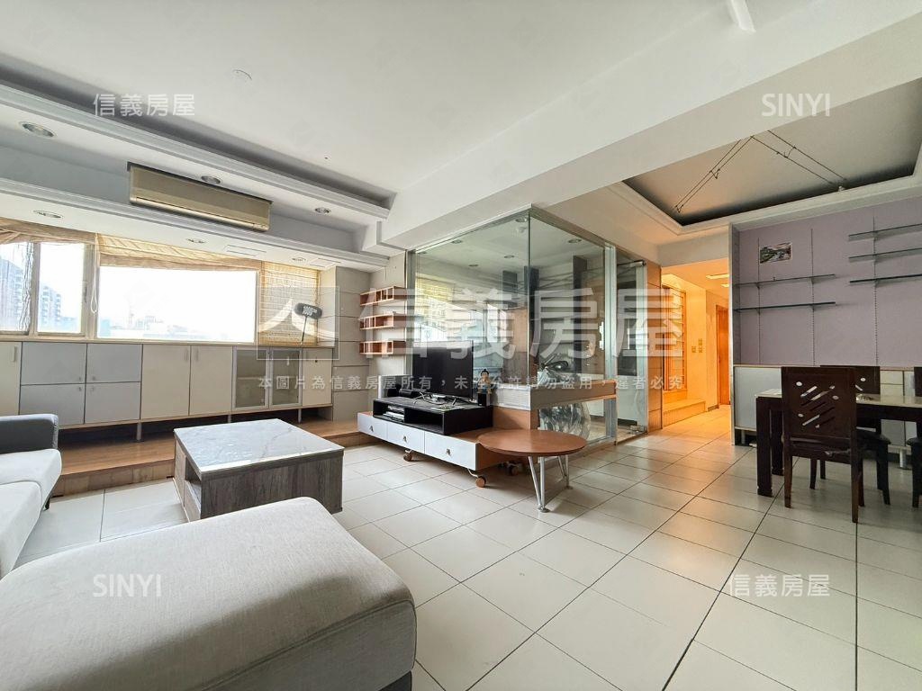 根地臻品三房車位房屋室內格局與周邊環境