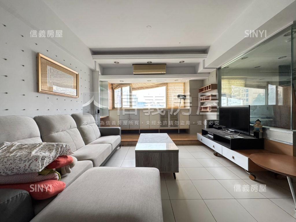 根地臻品三房車位房屋室內格局與周邊環境